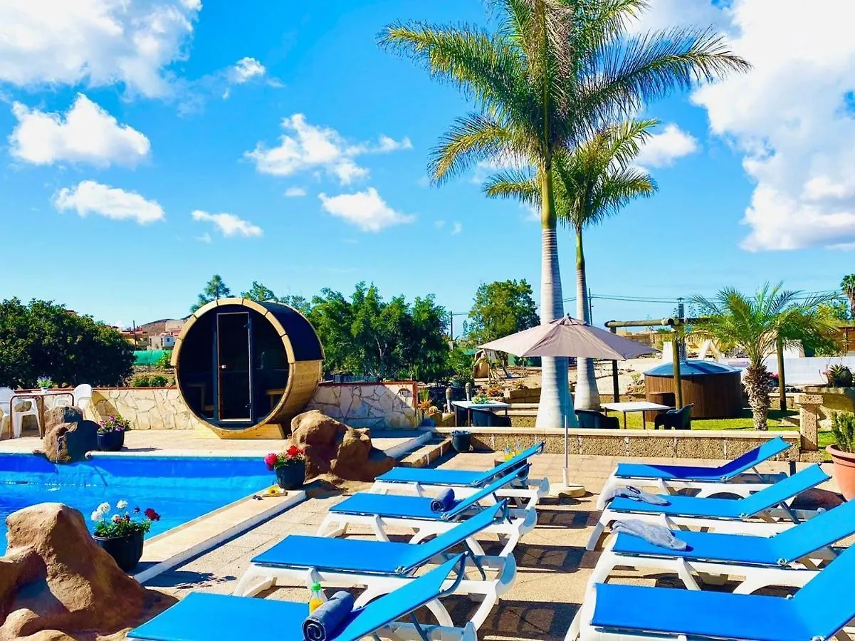 Villa Bernegal Moneyba Hot Tub Climatizado Piscina Y Jardin Buzanada Сasa de vacaciones