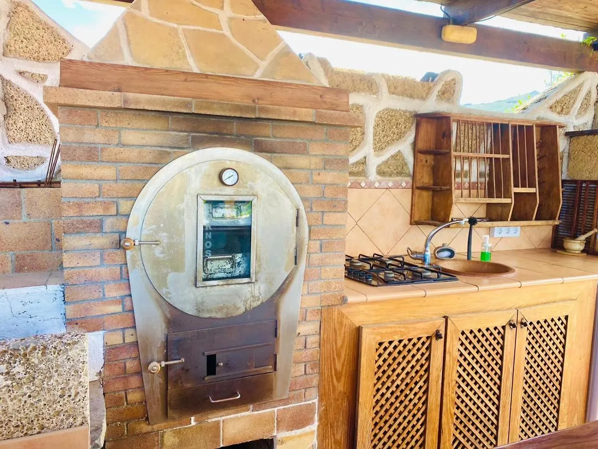 Holiday home Bernegal Moneyba Hot Tub Climatizado Piscina Y Jardin Villa Buzanada
